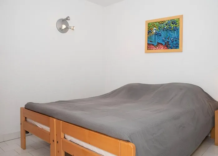 Location T2 Au Lavandou, Et Parking Prive, Pour 4 Pers - Fr-1-803-47 아파트