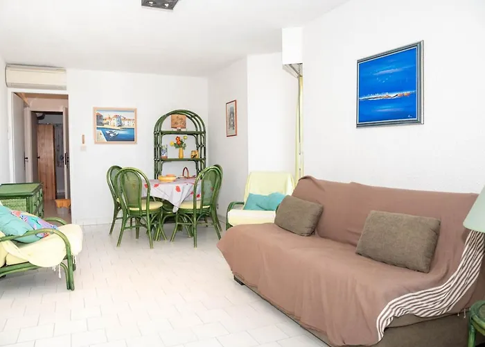 Location T2 Au Lavandou, Et Parking Prive, Pour 4 Pers - Fr-1-803-47 아파트 *